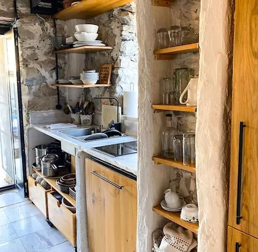 Casa de Férias Stone House With Pool