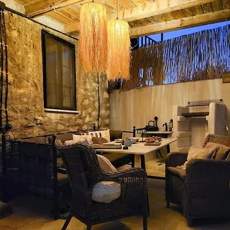 Stone House With Pool * 무글라