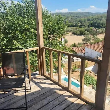 بيت للعطل Stone House With Pool *
